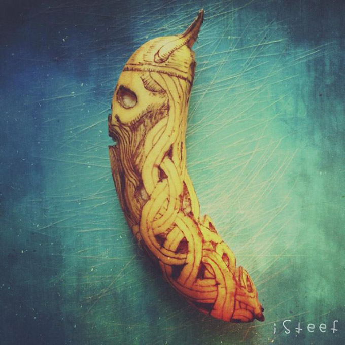 Artist-Stephan-Brusche-Transforms-Bananas-Into-Creative-9